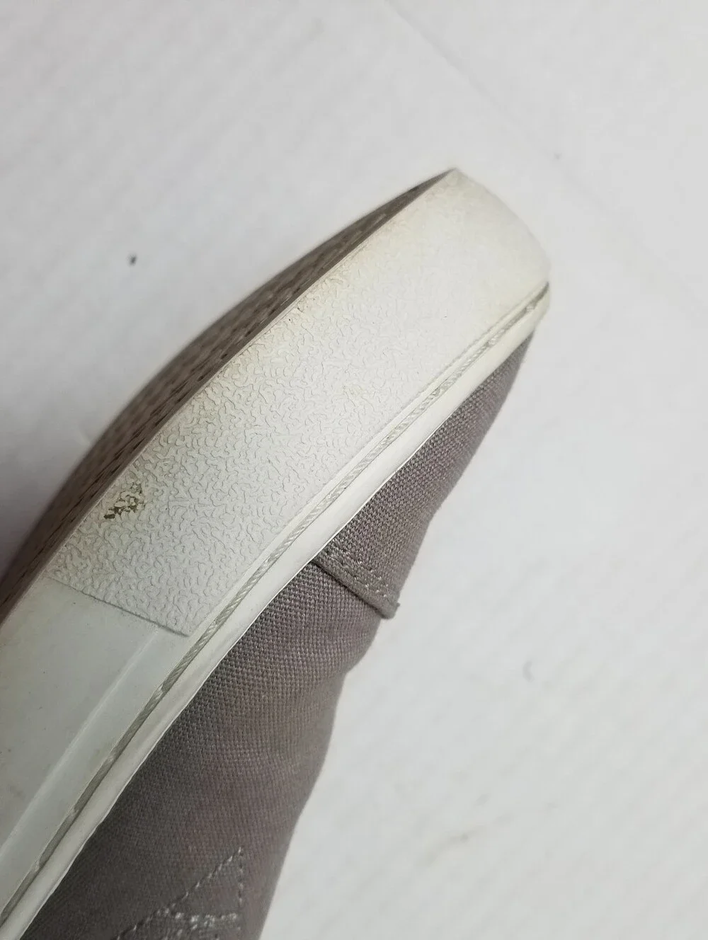TOMS WOMEN'S LOAFERS SIZE 6.5